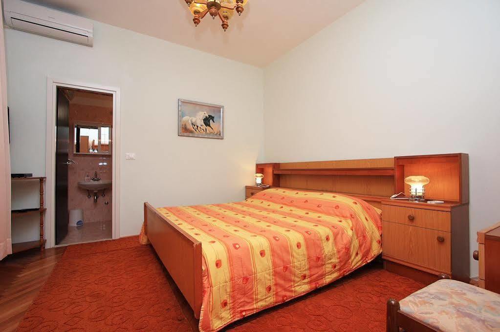 Guesthouse Victoria Дубровник Экстерьер фото